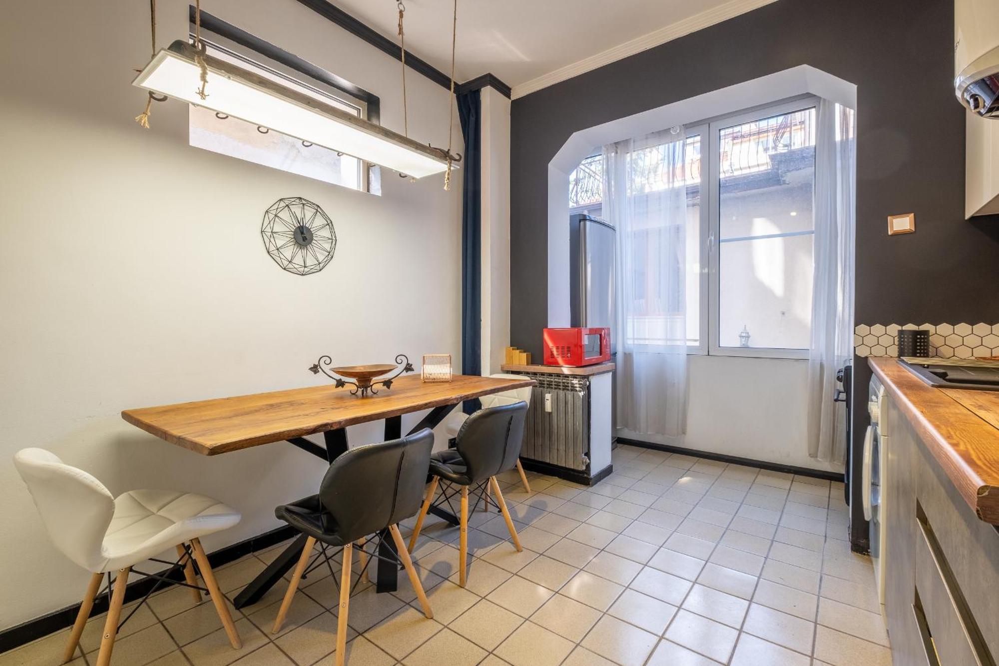 Modern , Spacious 2Br Apartment In Top Center София Экстерьер фото