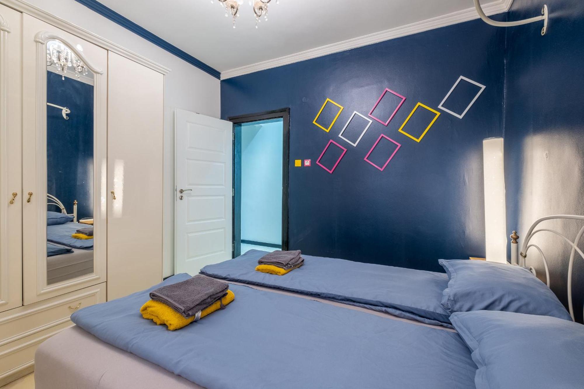 Modern , Spacious 2Br Apartment In Top Center София Экстерьер фото